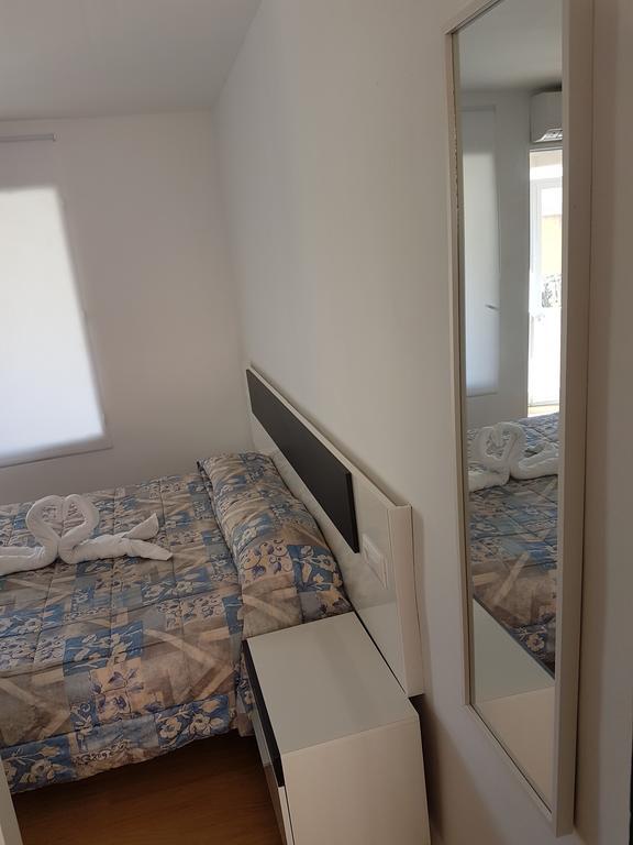 Hostal Montsant Salou Exterior photo