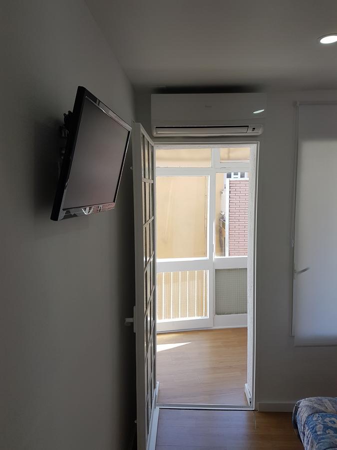 Hostal Montsant Salou Exterior photo